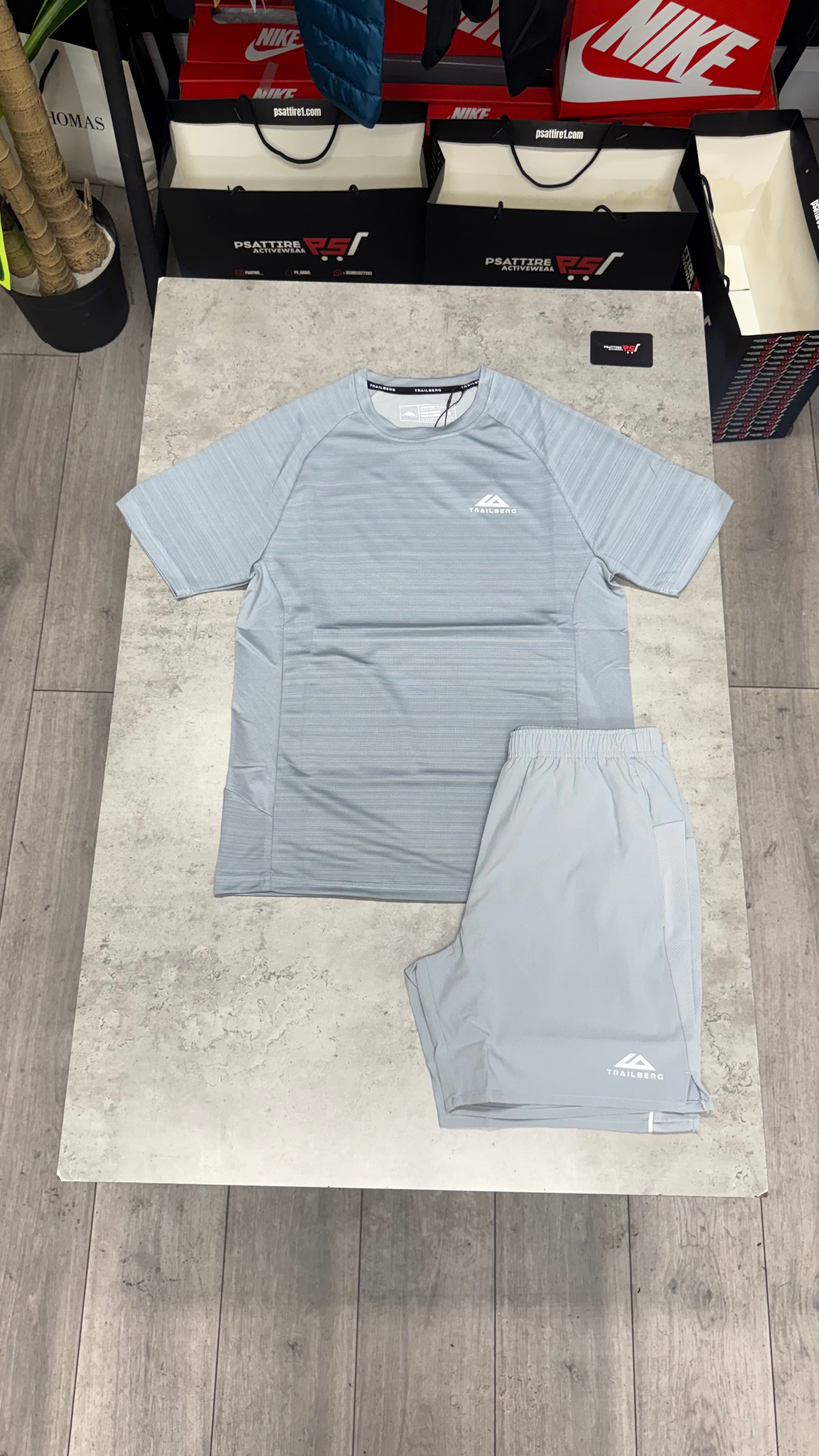 Trailberg Cloud Twinset ‘Lunar Grey’