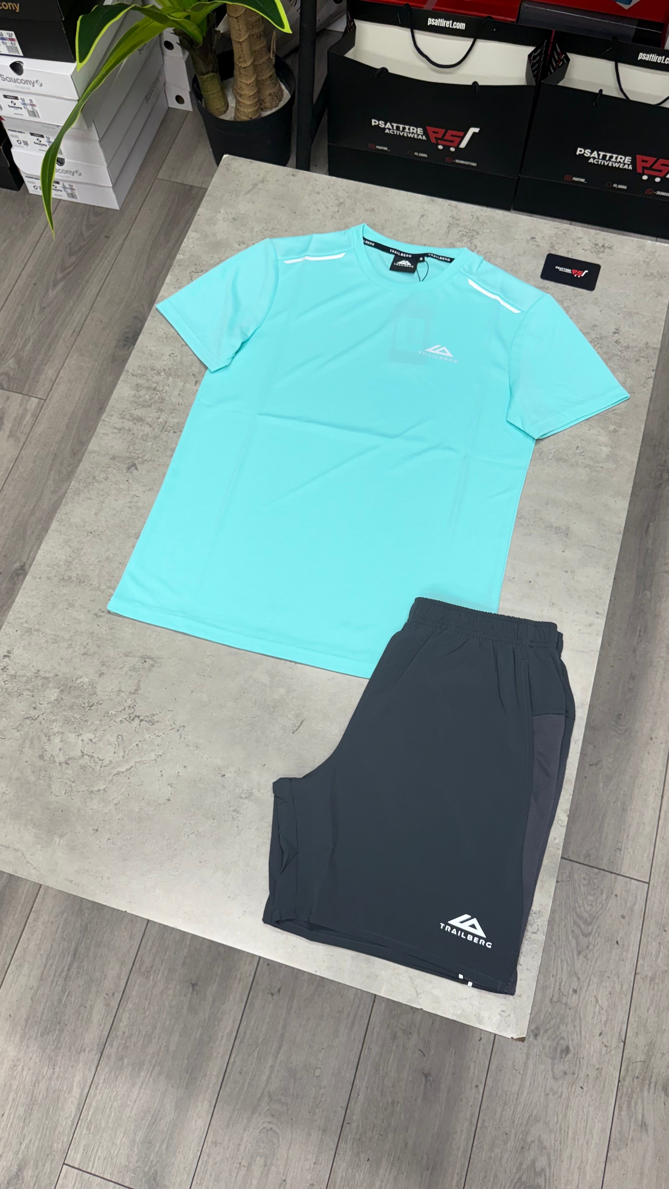 Trailberg Endura Twinset ‘Celeste’