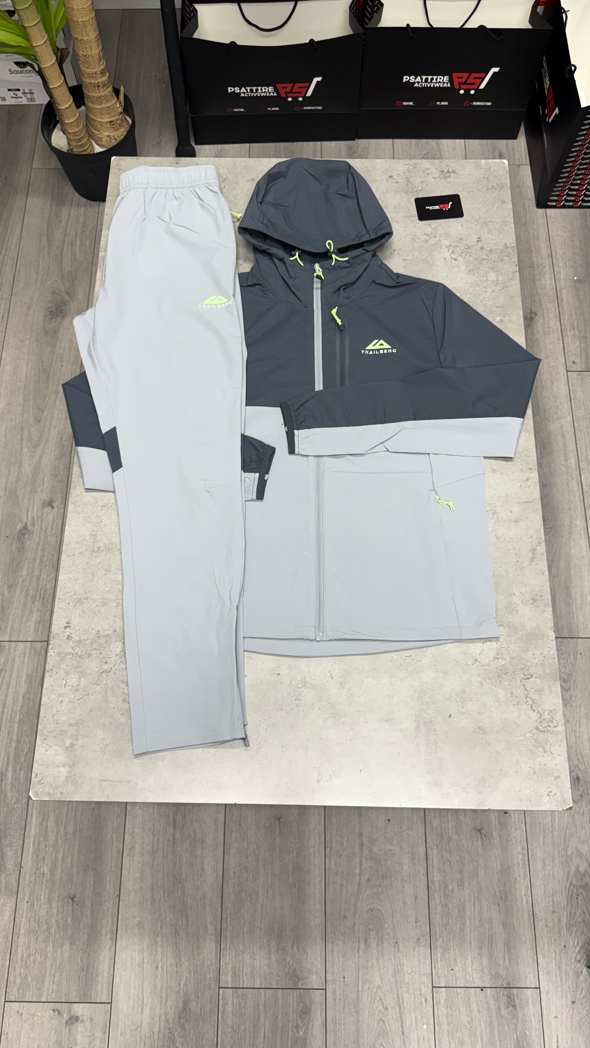 Trailberg Horizon 2.0 Tracksuit ‘Lunar Grey / Graphite Grey’