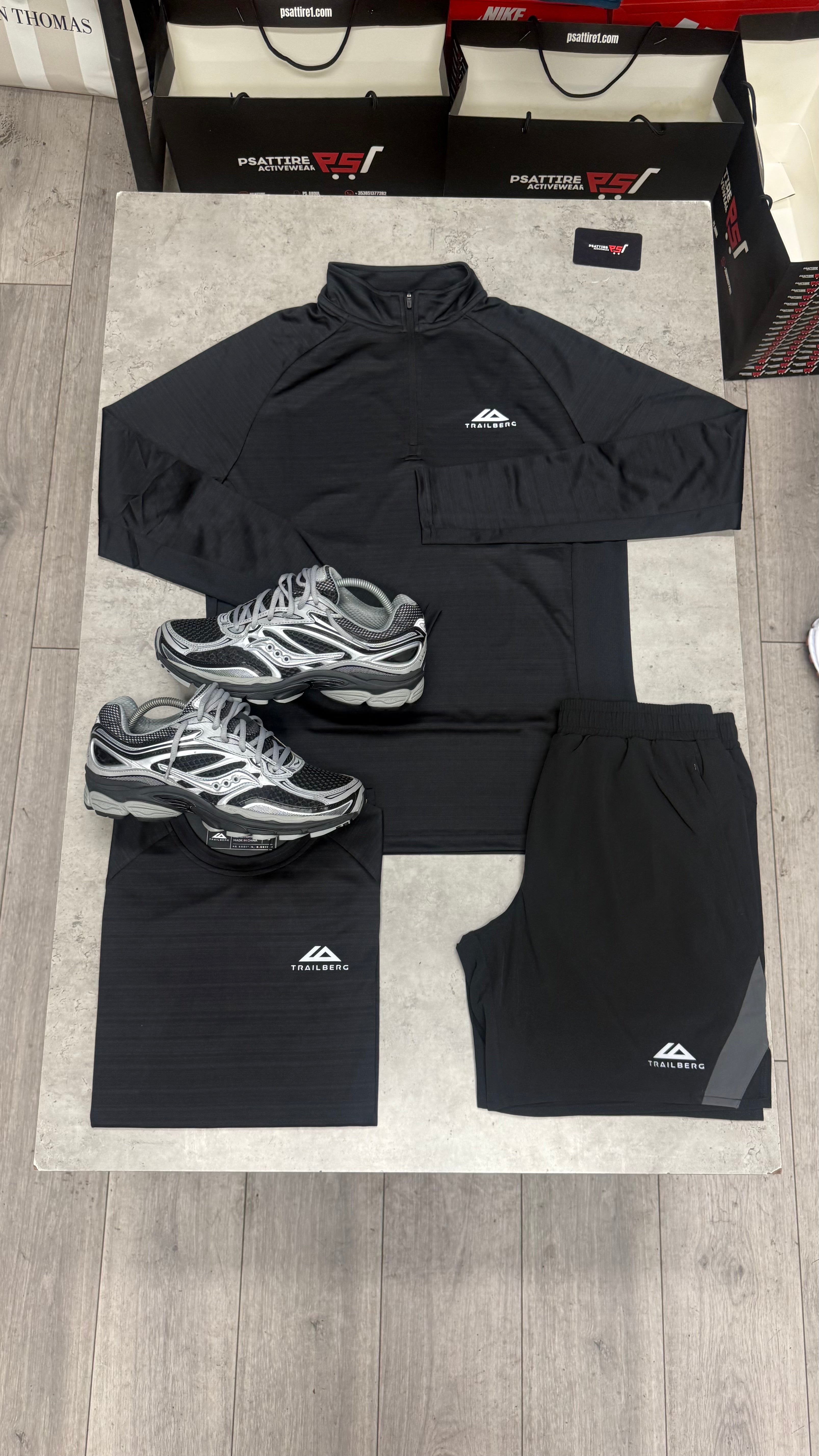 Trailberg Cloud 1/4 Zip Triset ‘Black’