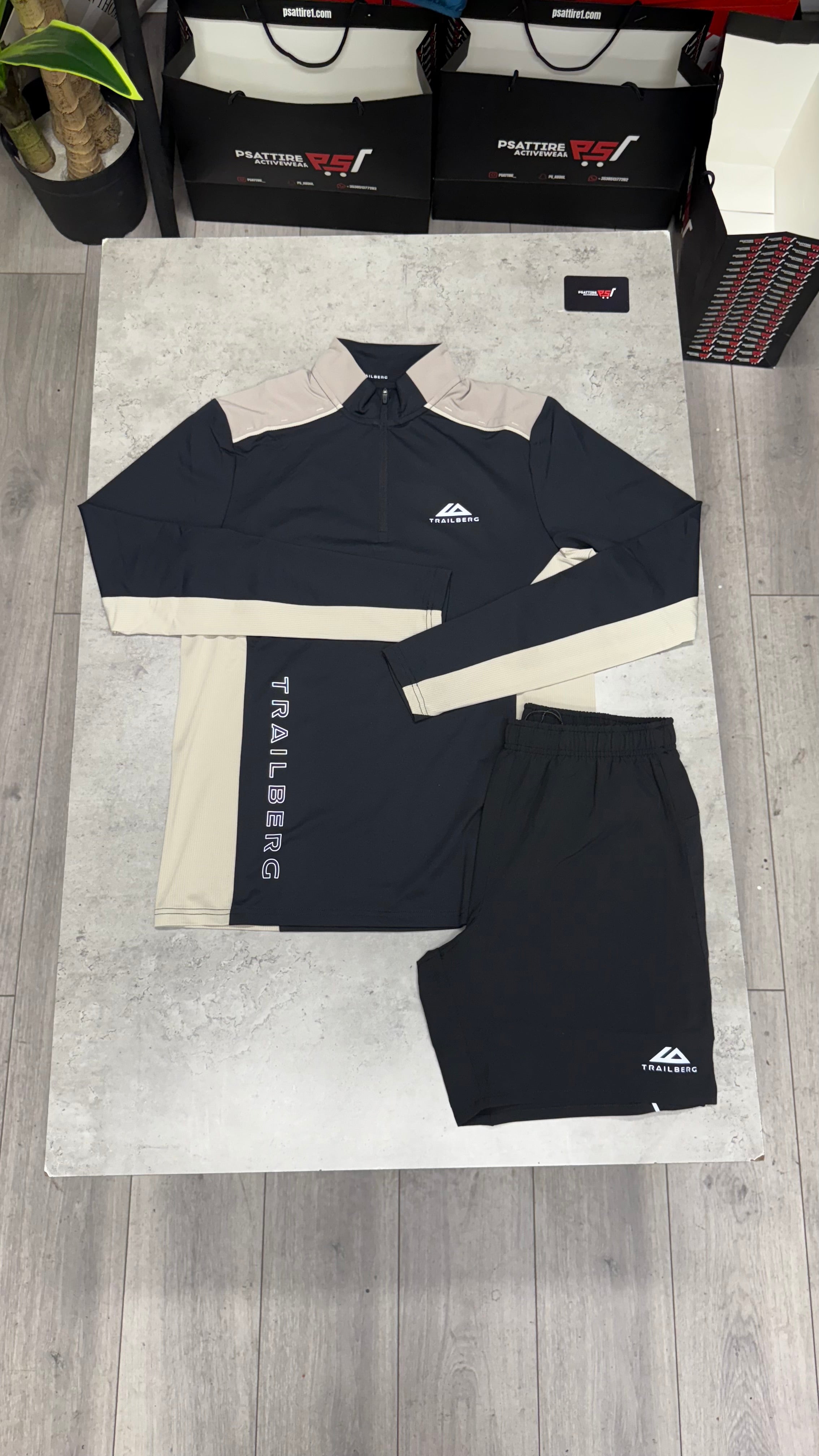 Trailberg 1/4 Zip Short Set ‘Black / Mocha’