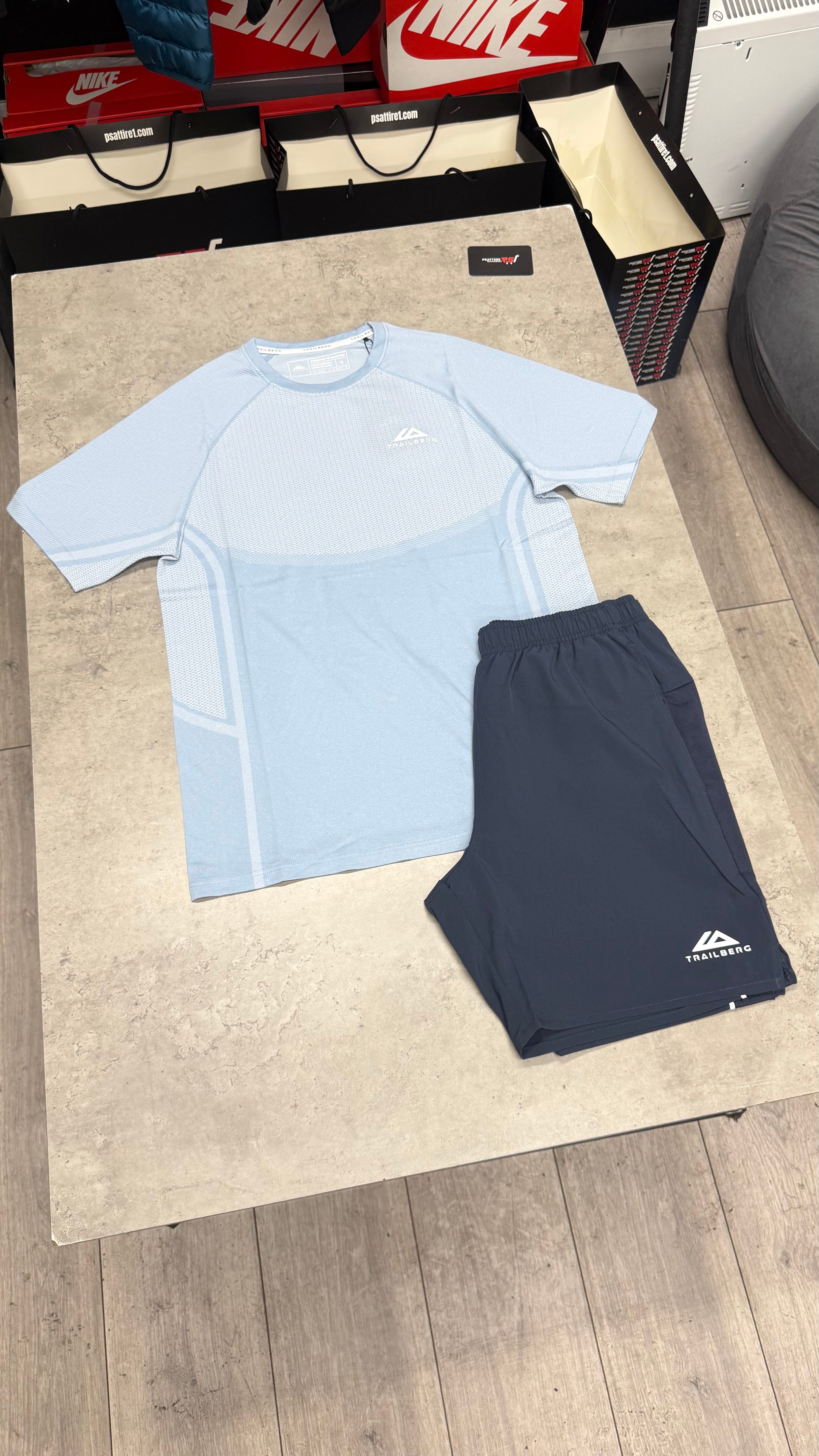 Trailberg Cloud Twinset ‘Light Blue’