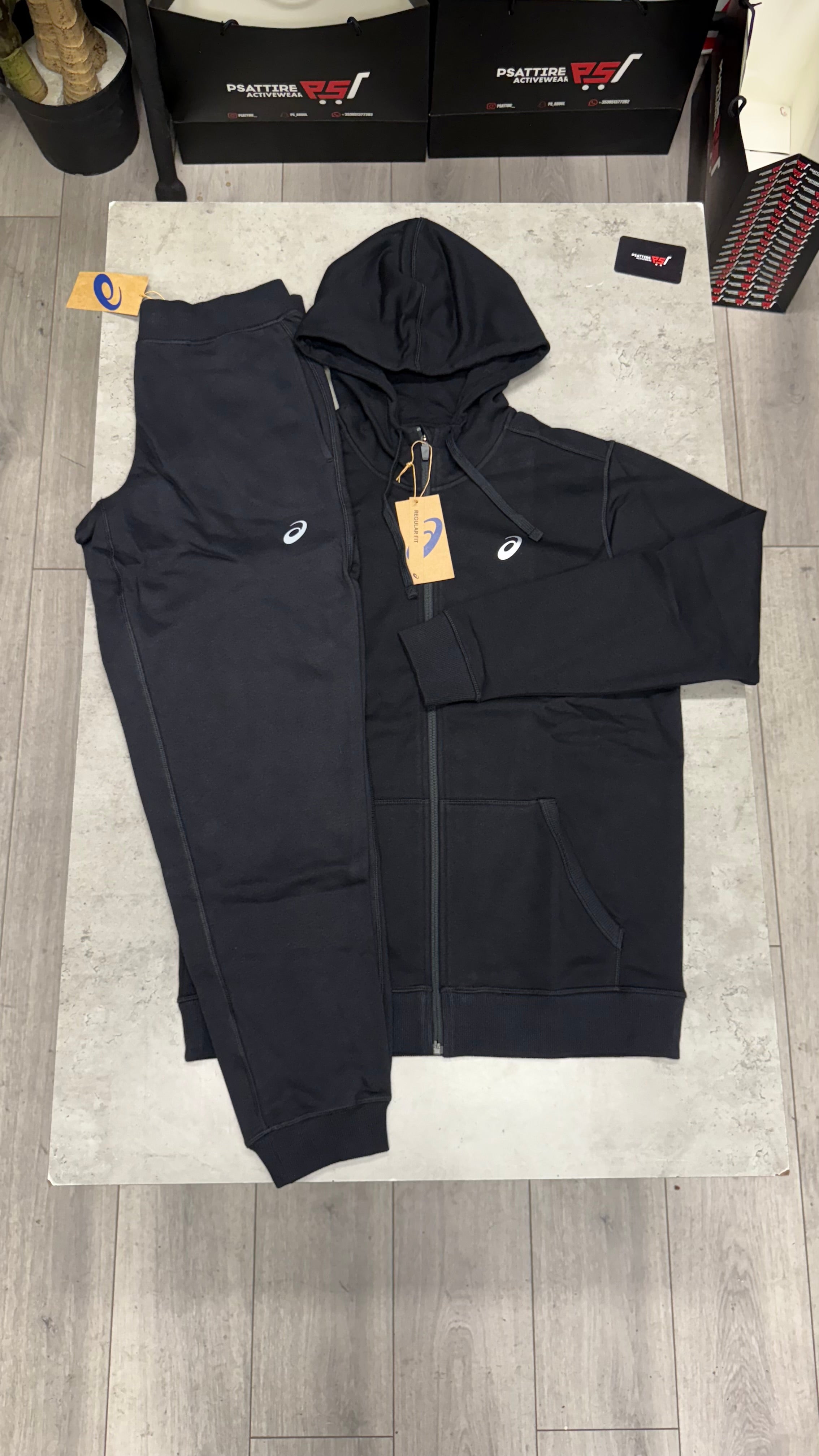 Asics Essential Tracksuit ‘Black’