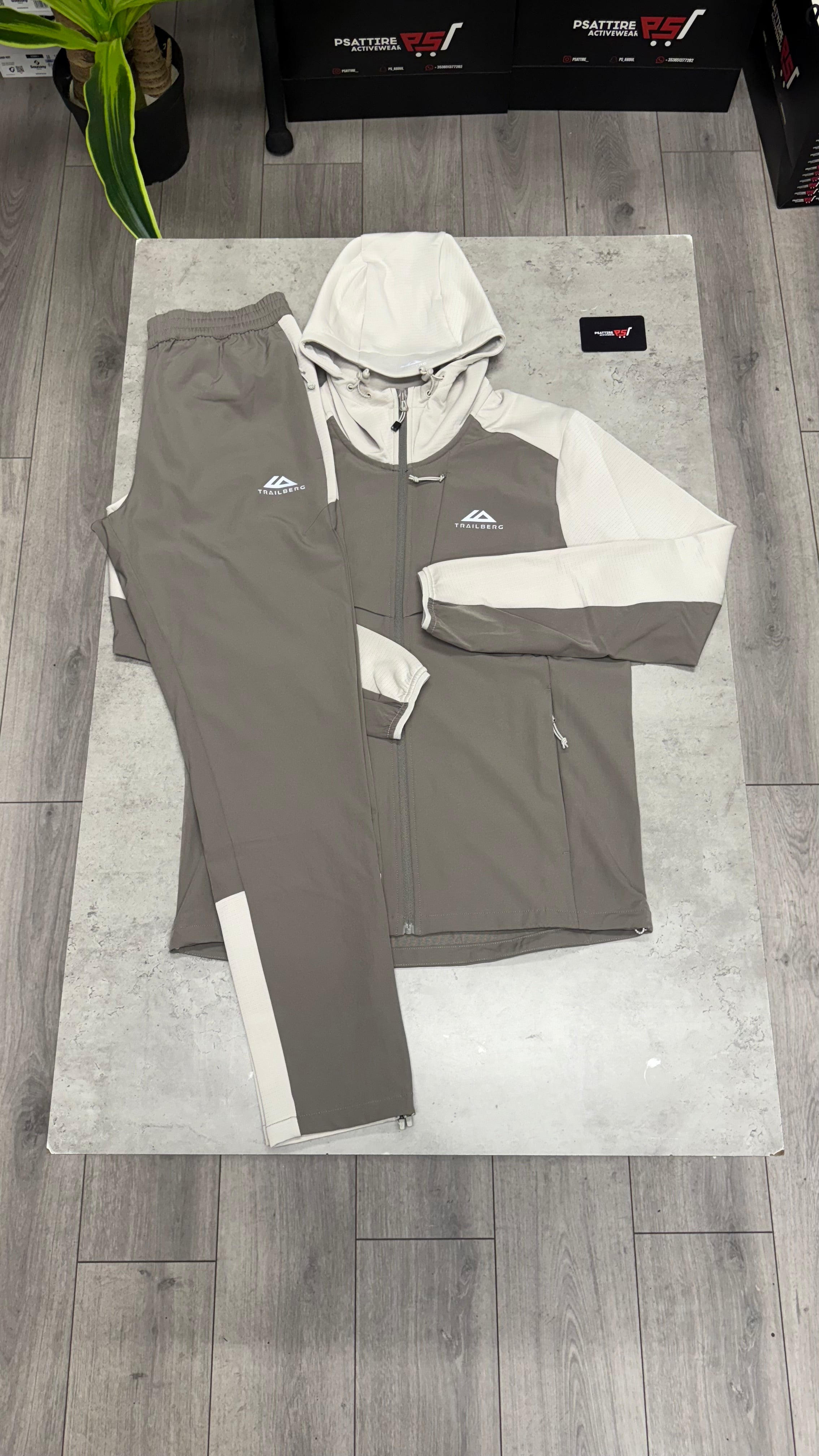 Trailberg Rapid Dash 2.0 Tracksuit ‘Mocha / Pebblestone’