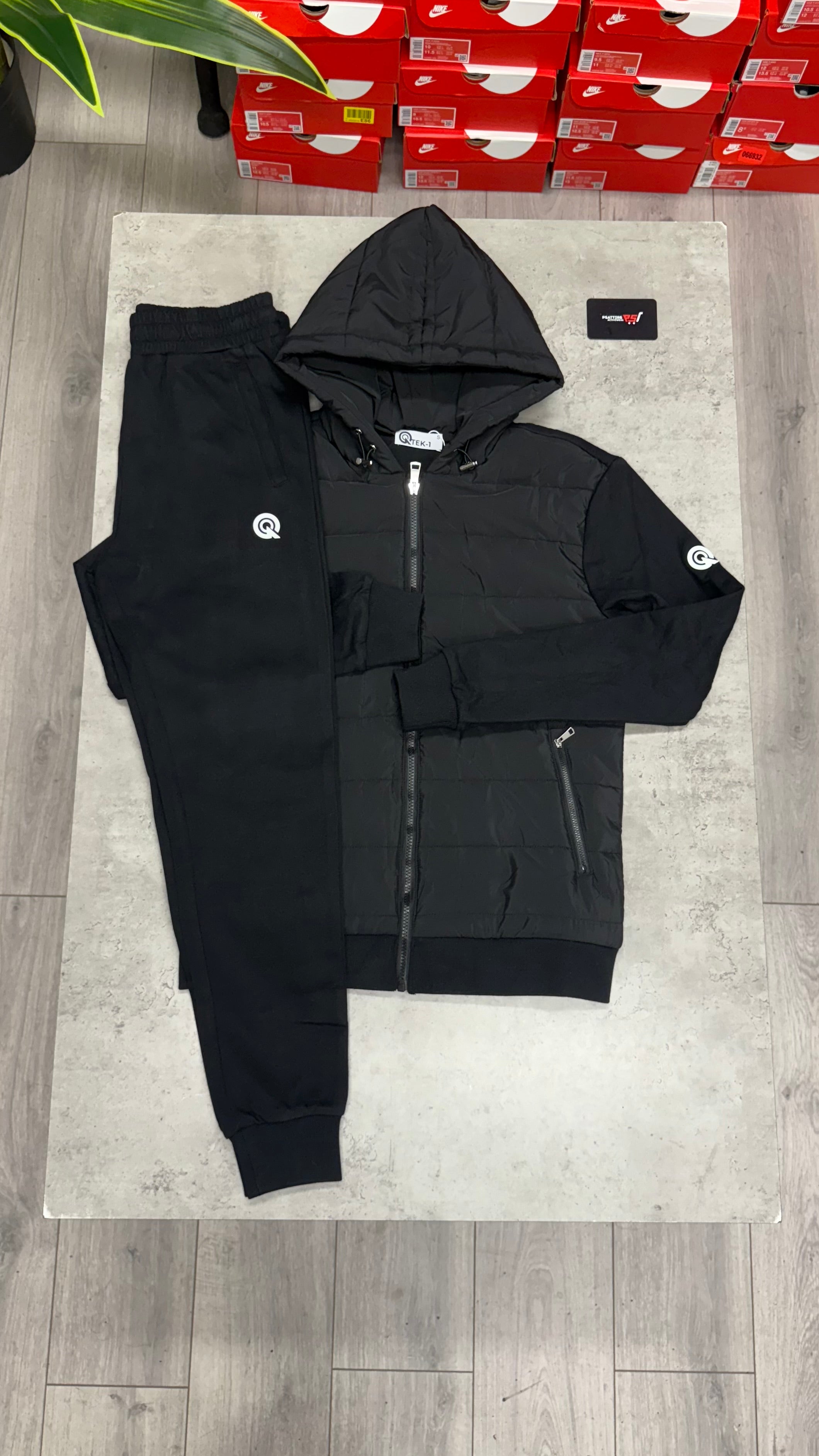 Q-Tek1 Hybrid Tracksuit ‘Black’