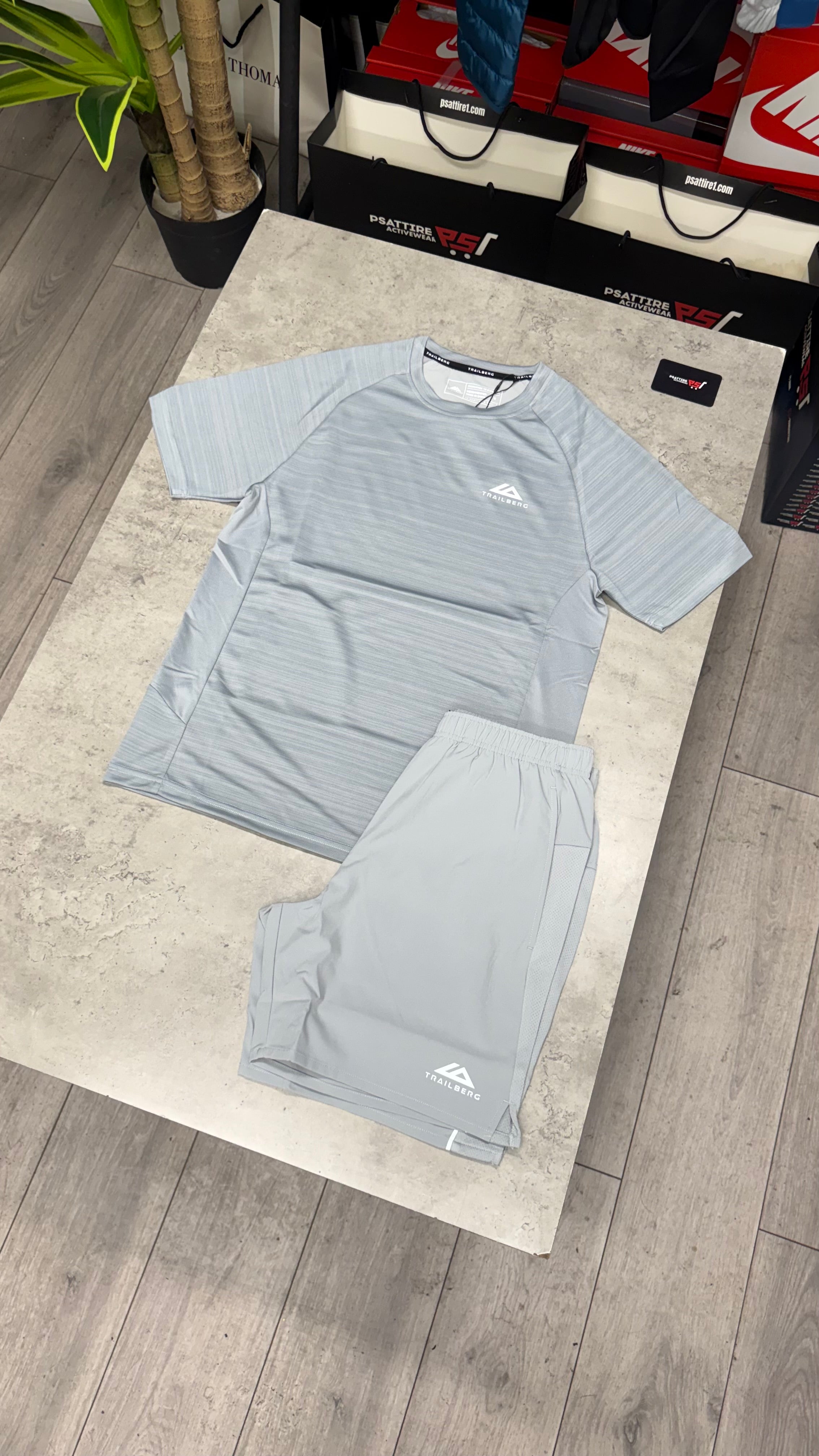 Trailberg Cloud Twinset ‘Lunar Grey’