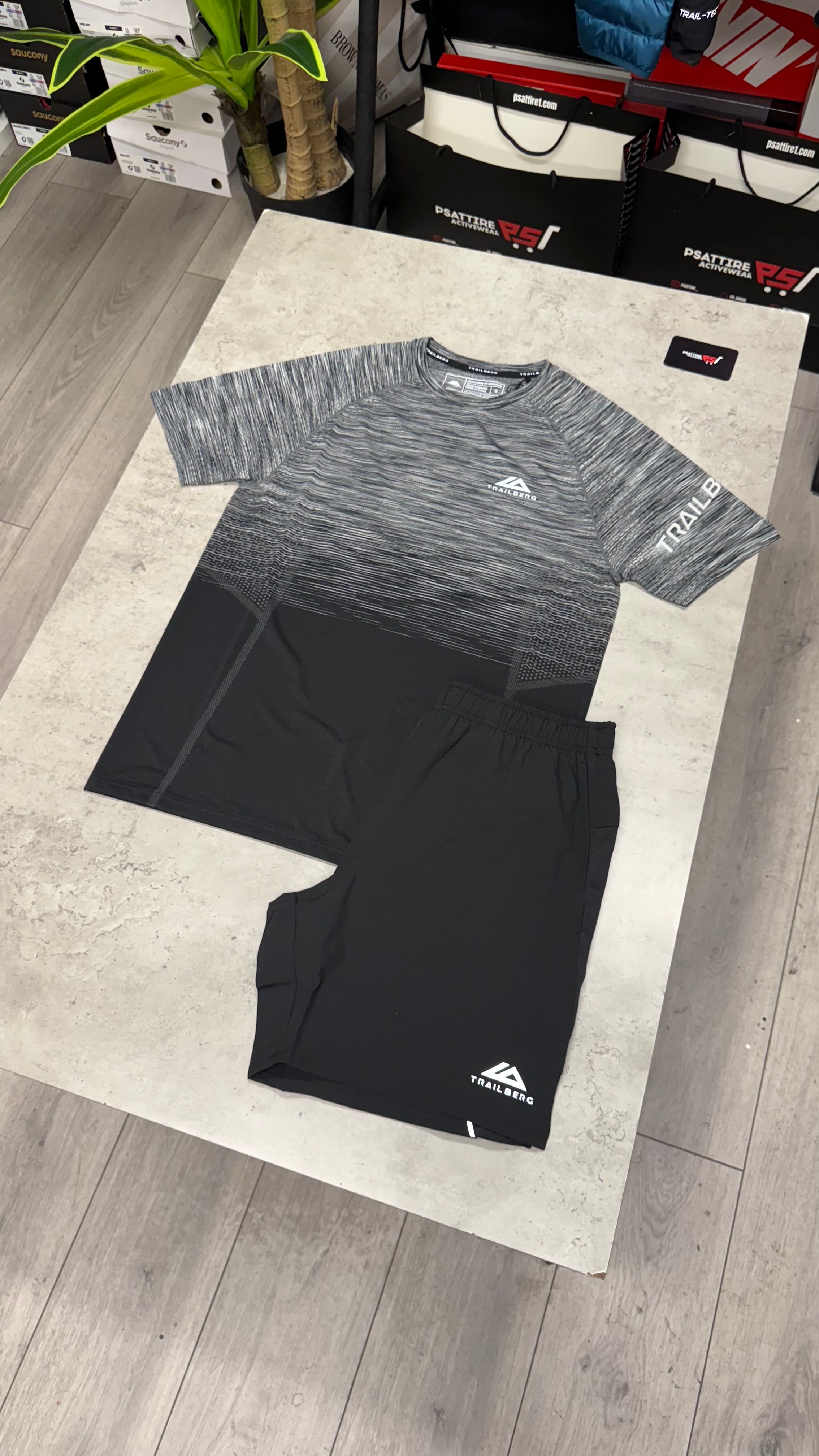 Trailberg Arc Seamless Twinset ‘Black’