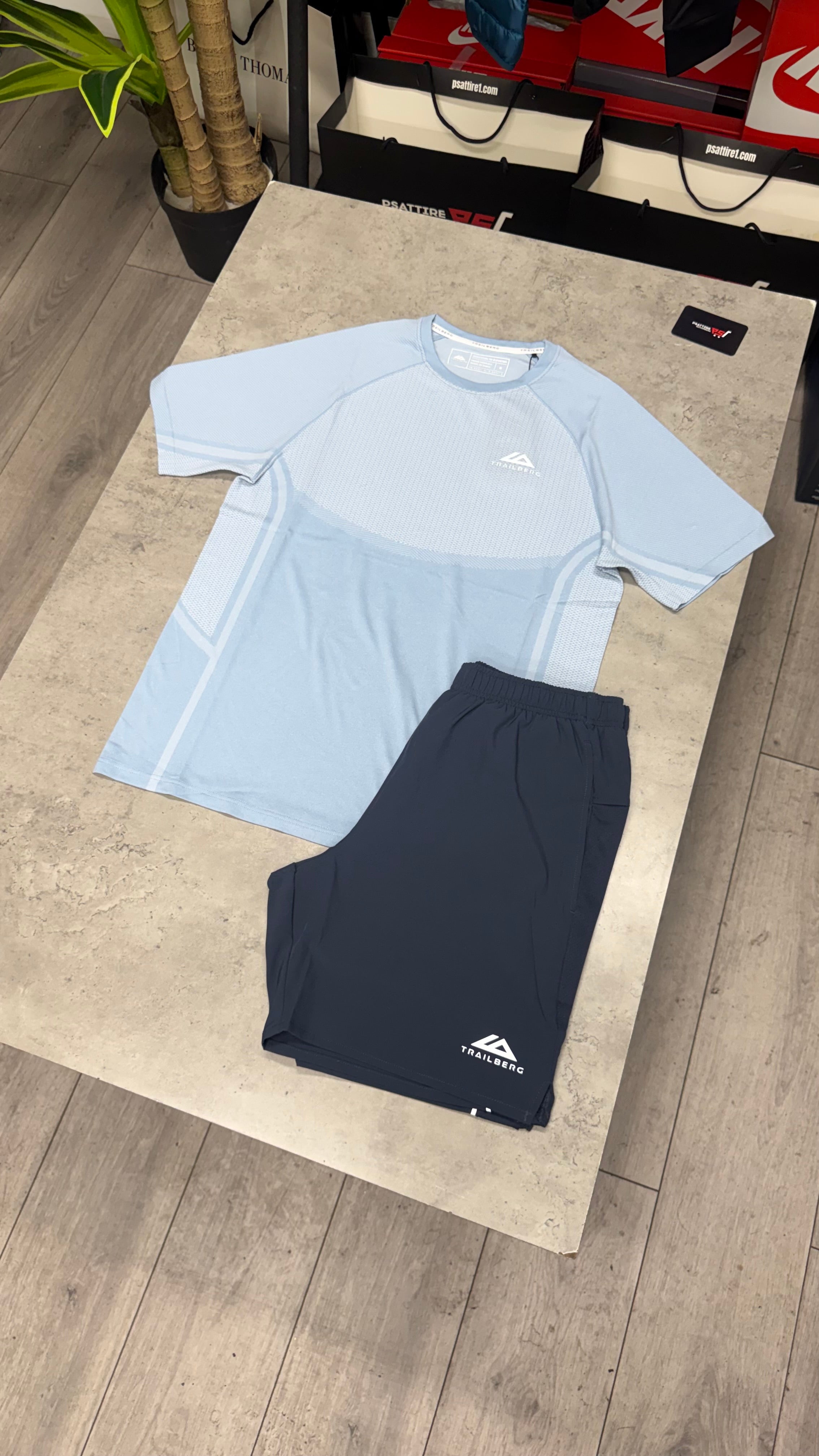Trailberg Cloud Twinset ‘Light Blue’