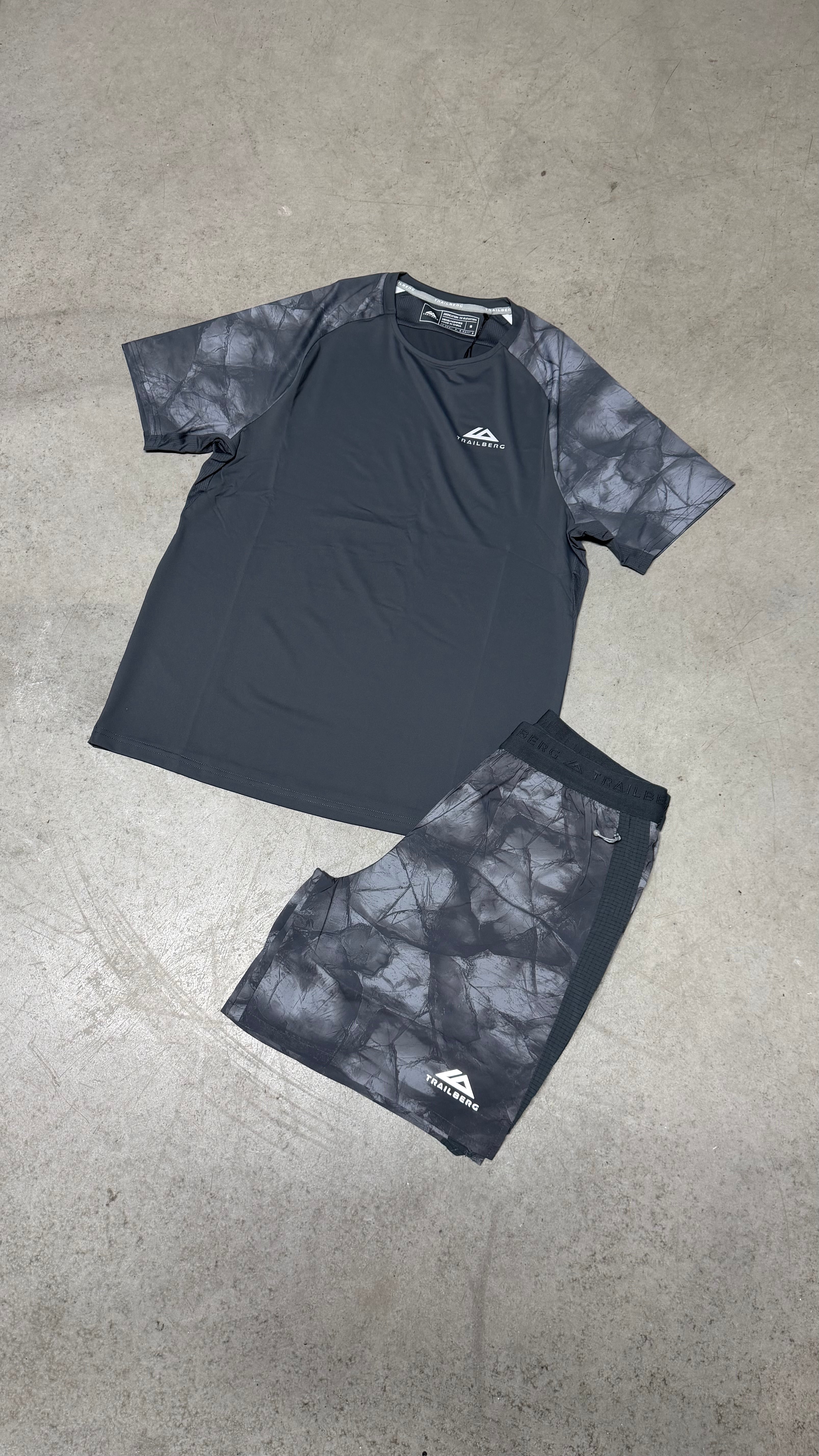Trailberg Ice Twinset ‘Graphite Grey’