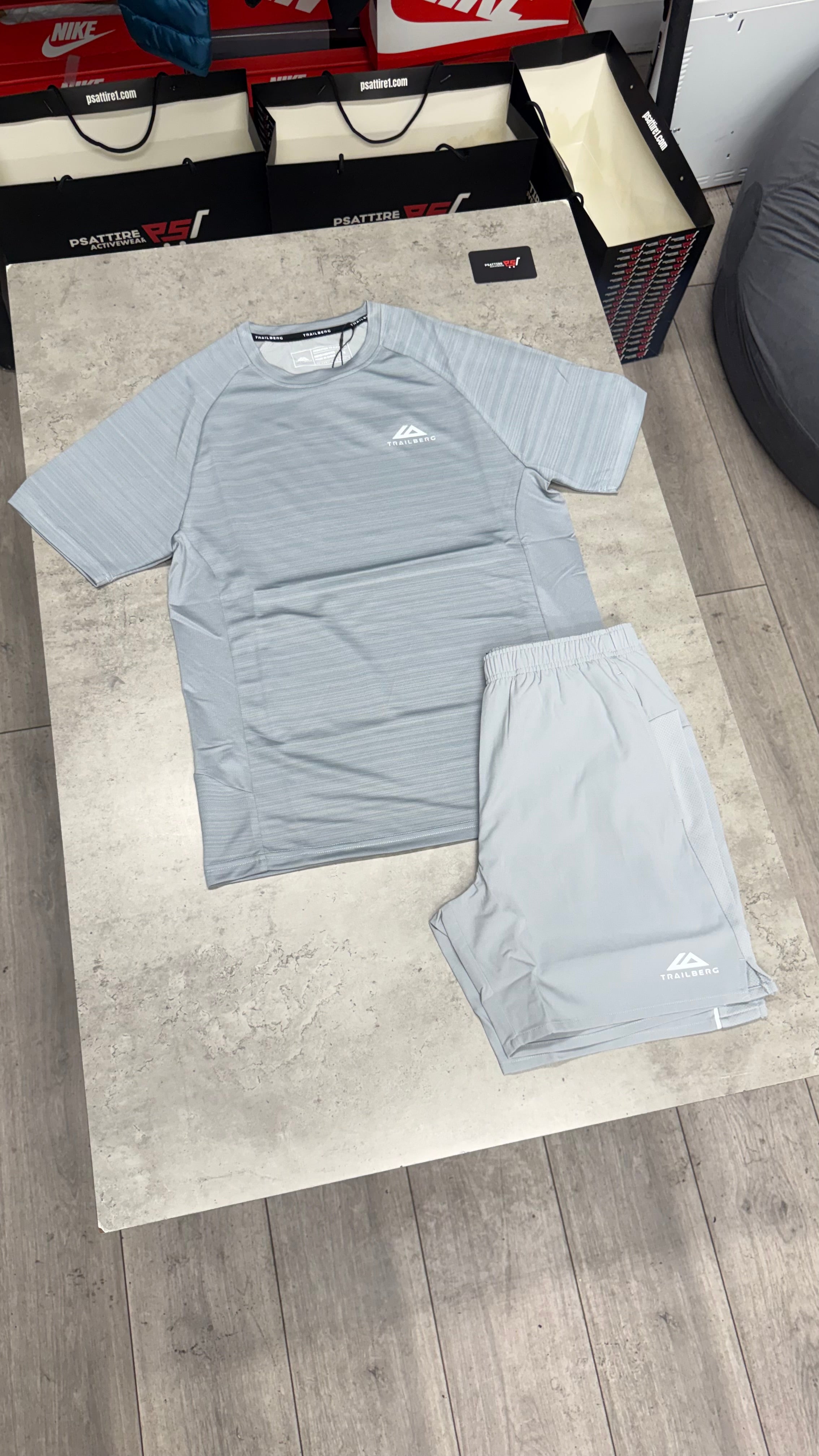 Trailberg Cloud Twinset ‘Lunar Grey’