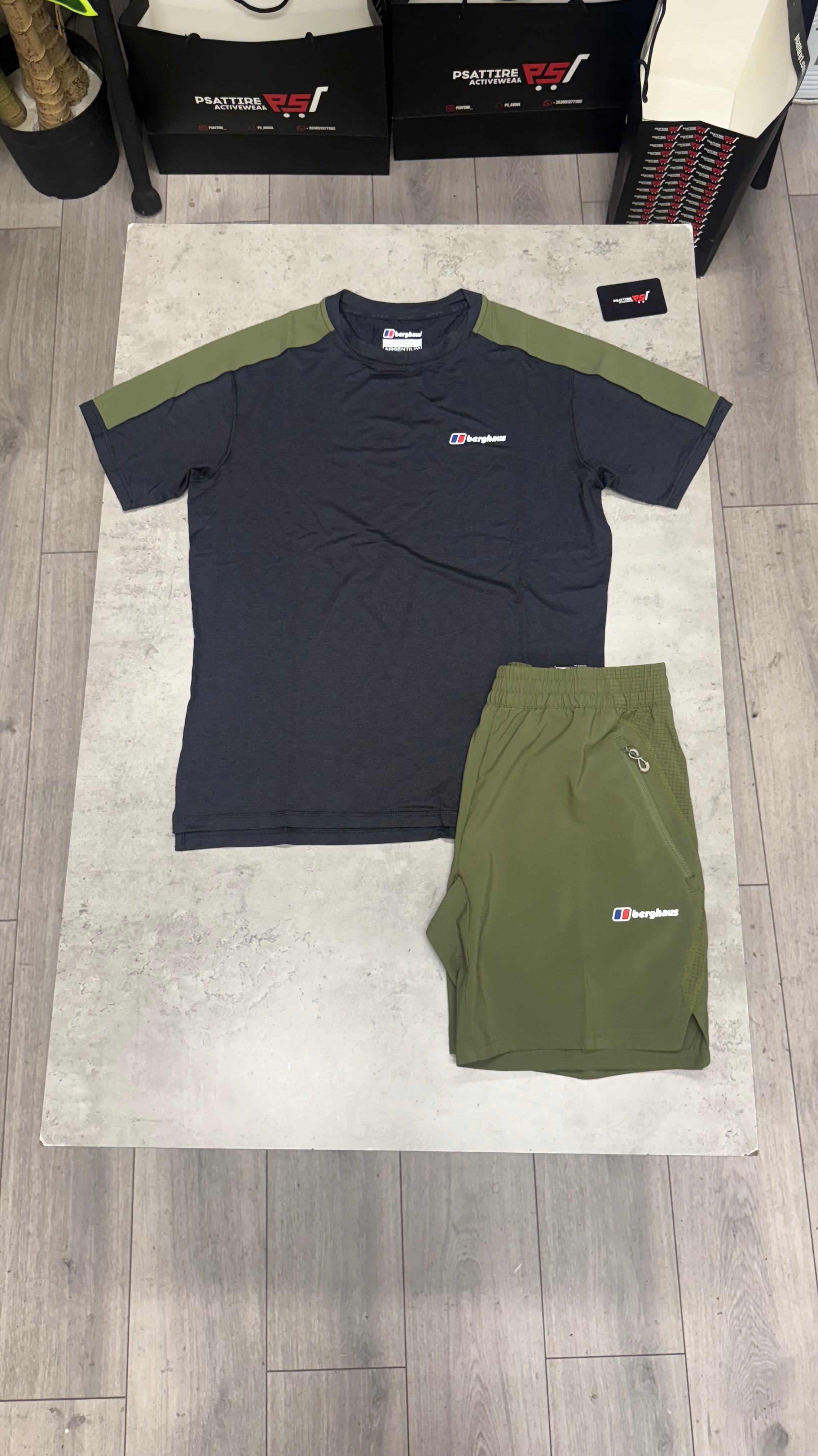 Berghaus Wavertree Twinset ‘Black / Olive’