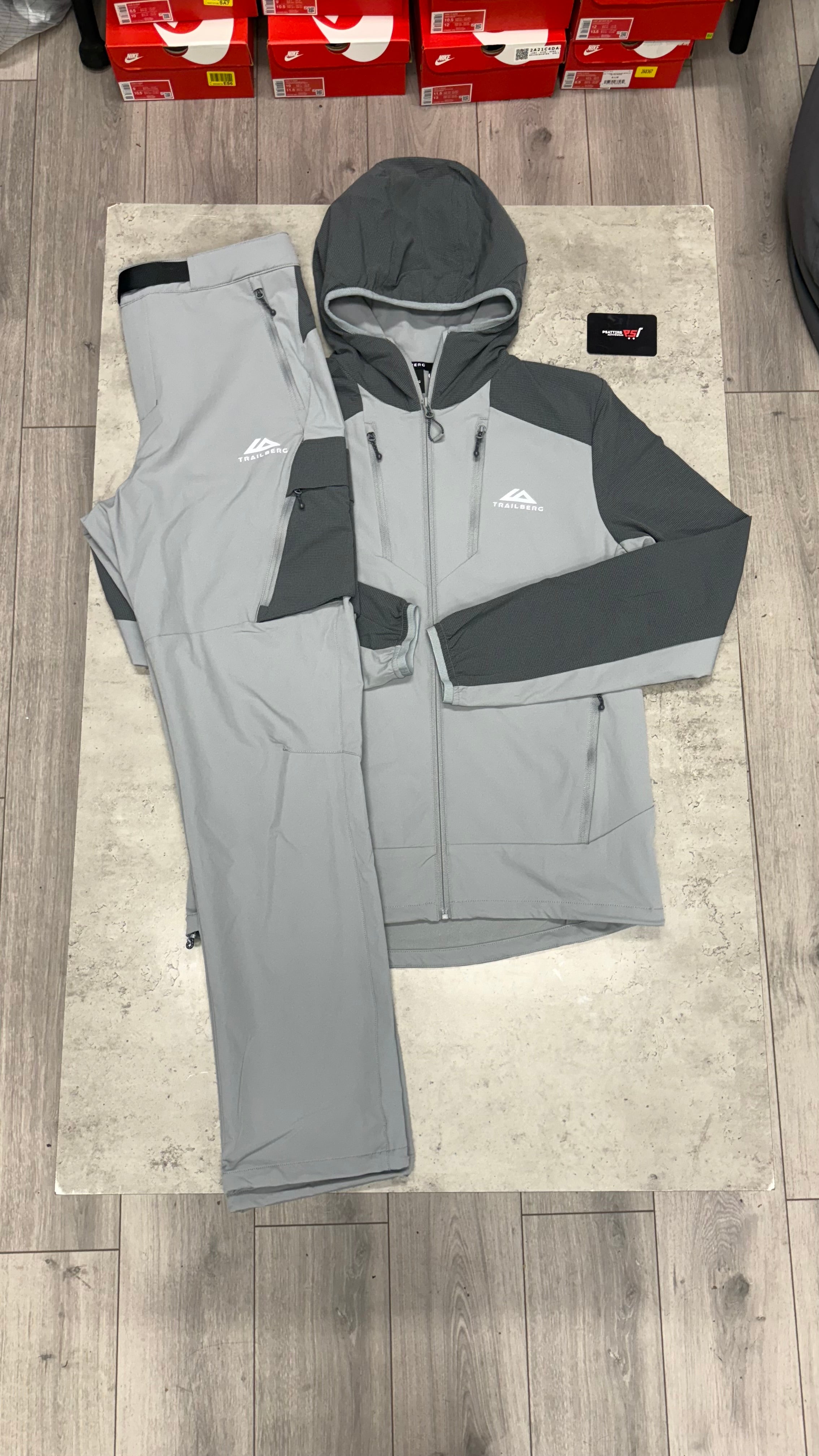 Trailberg Faltenjura Tracksuit ‘Grey’