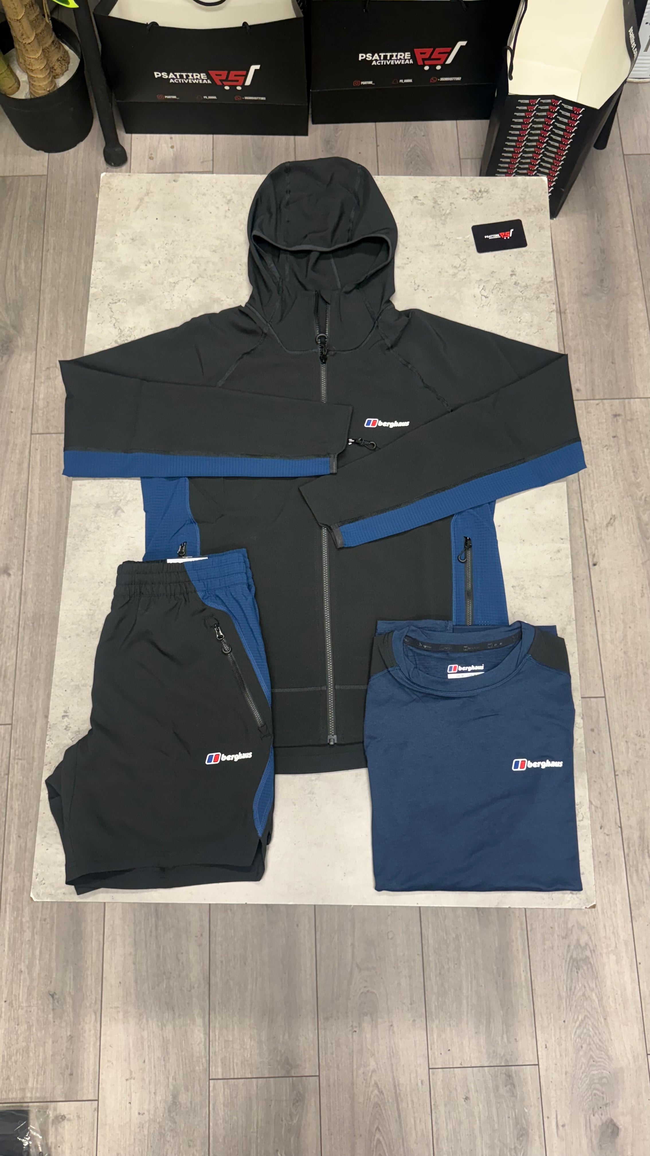 Berghaus Wavertree Triset ‘Black / Blue’